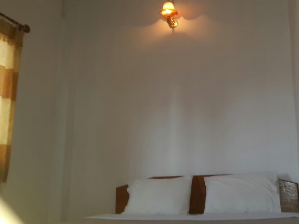 A Tee Guesthouse Луанг Прабанг Екстериор снимка